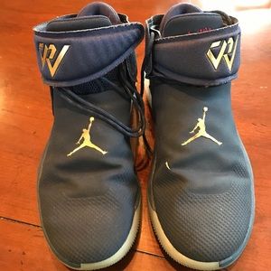 Nike AIR JORDAN Why Not Size 9.5